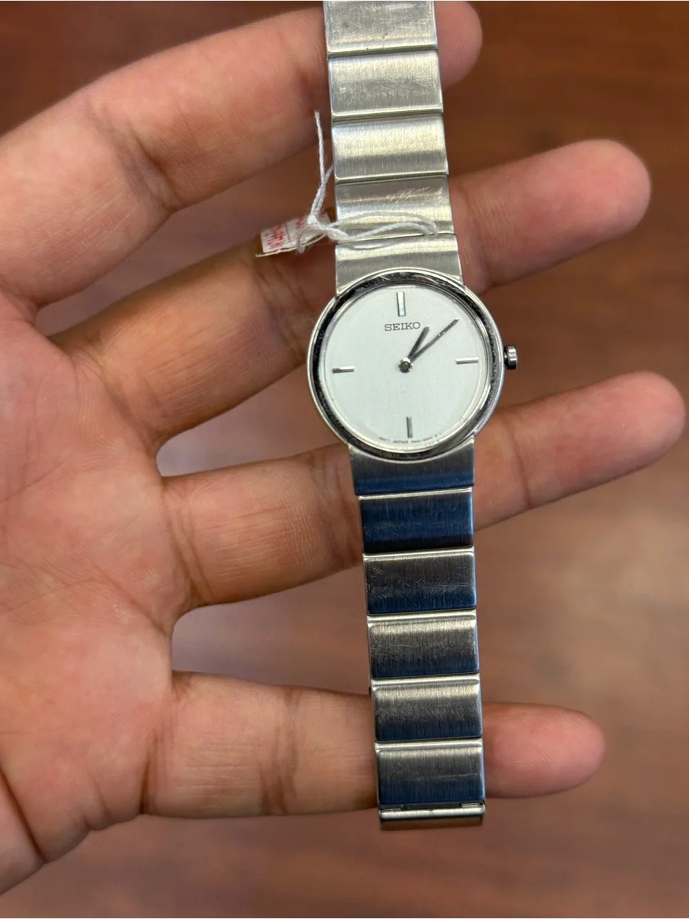 Seiko vintage 90s Silver Dial women’s Bracelet with Brushed Steel Links watch